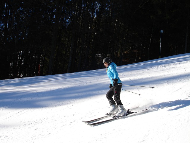 lyžař a sníh